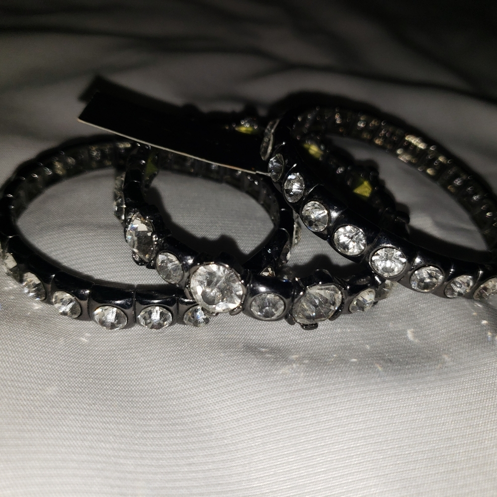 Cache Rhinestone Braclet Set - Picture 4 of 4